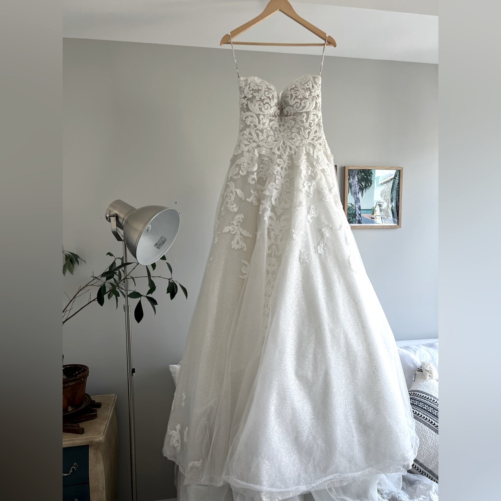 Sophia Tolli wedding dress in tailored size 6